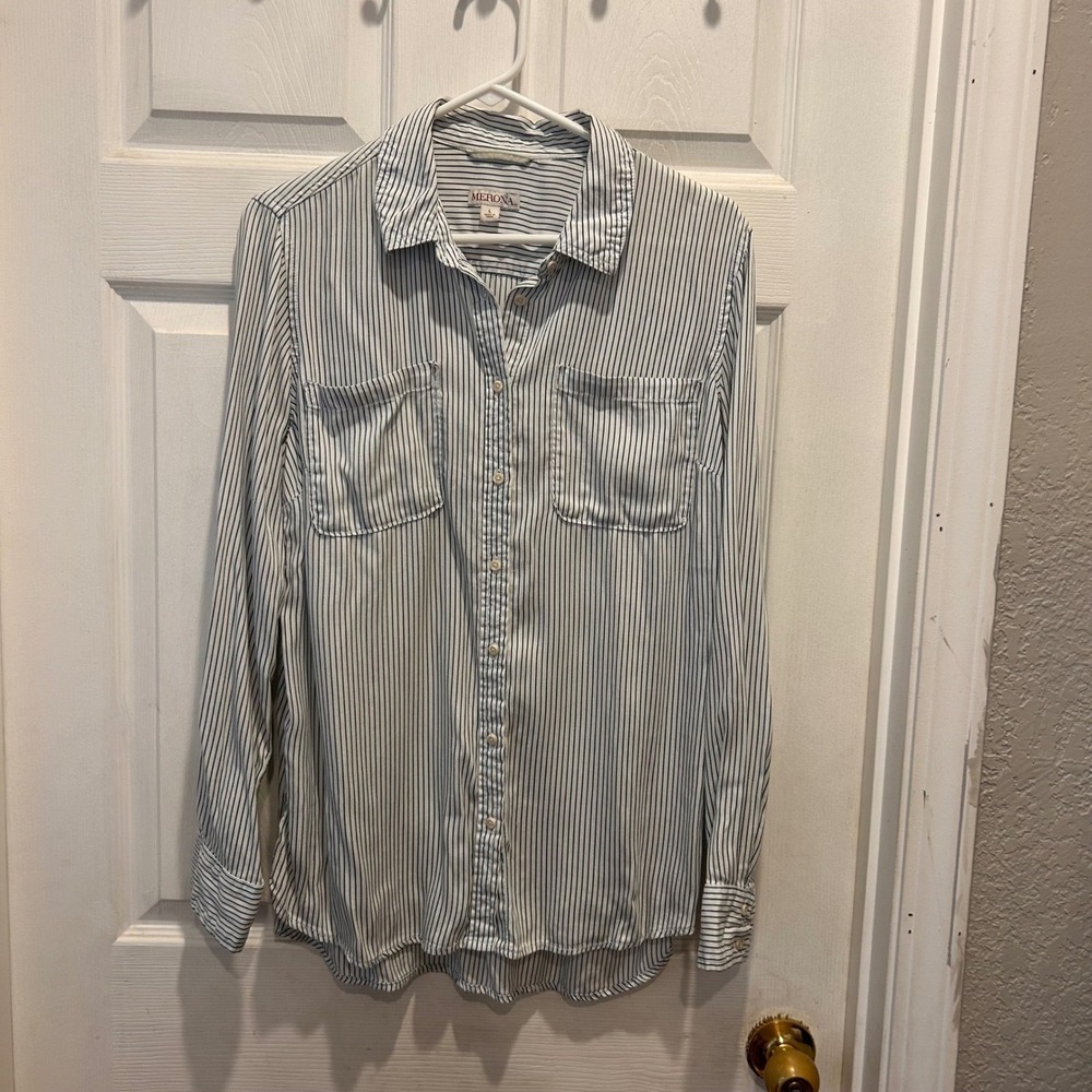 Merona Womens Large Blue White Striped Lyocell Long Sleeve Button Down Shirt